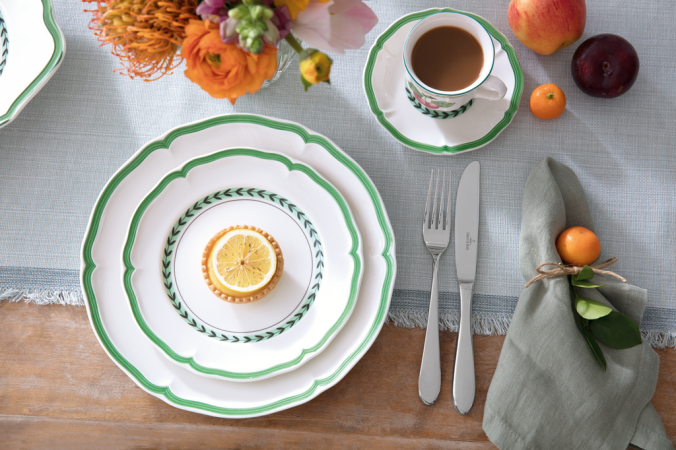 1042432640 French Garden Green Line, breakfast plate