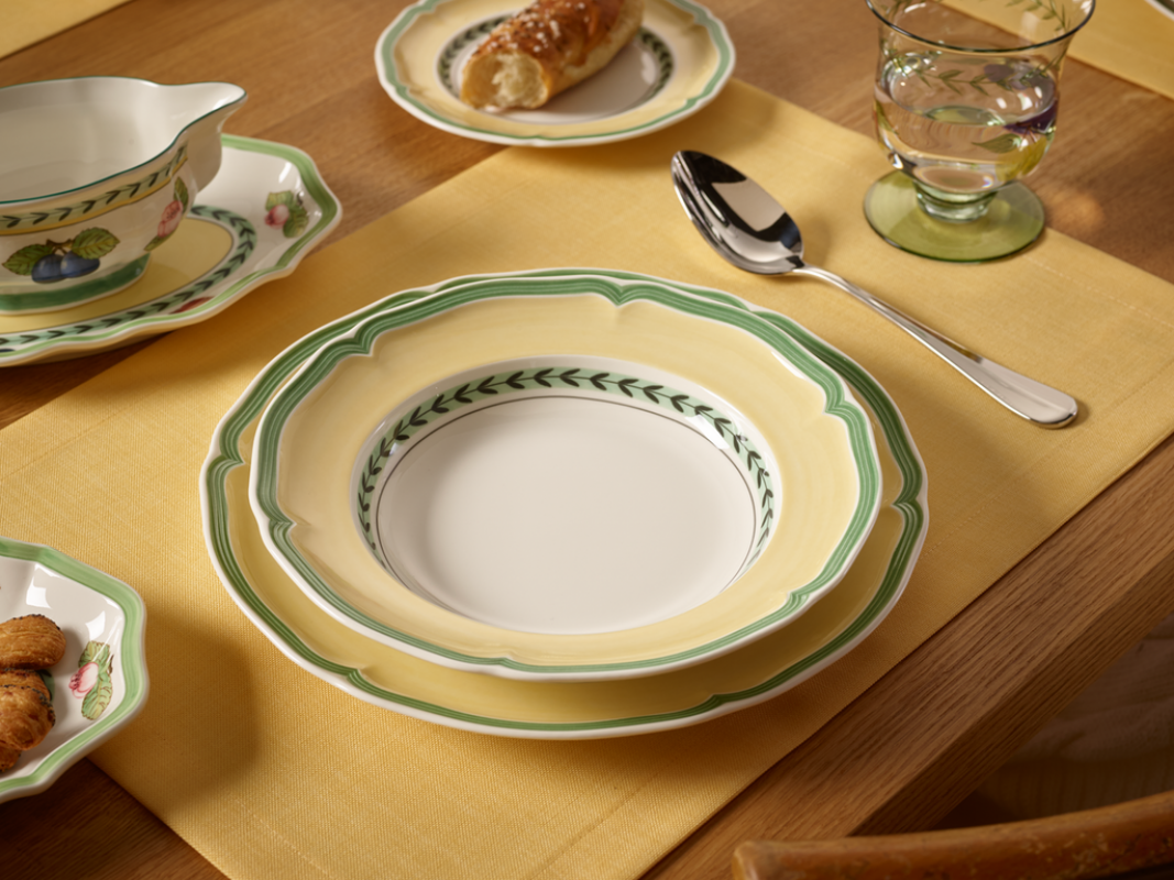 1022832700 French Garden Vienne, soup plate