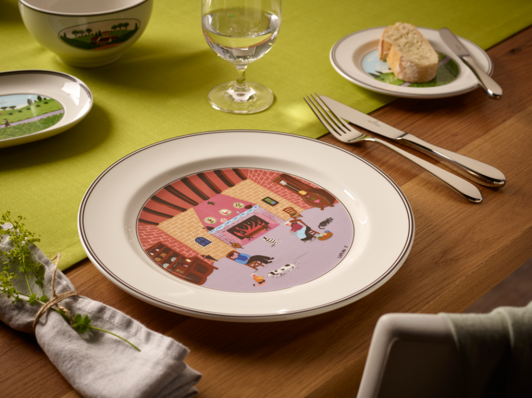 1023372626 Design Naif, dinner plate fireplace