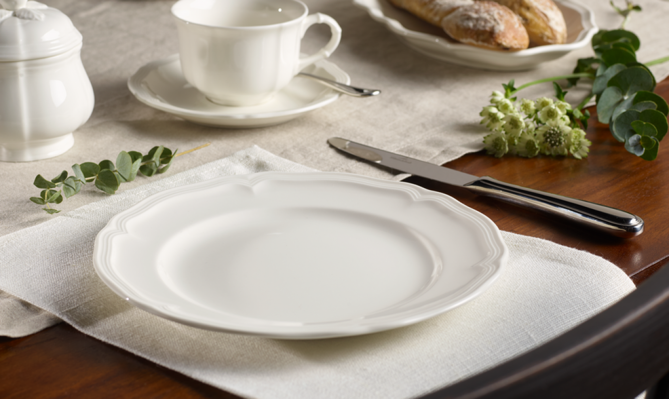 1023962640 Manoir, breakfast plate